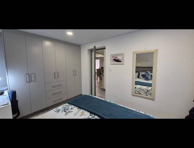 3 BEDROOM APARTMENT FOR SALE IN ISLAND VIEW